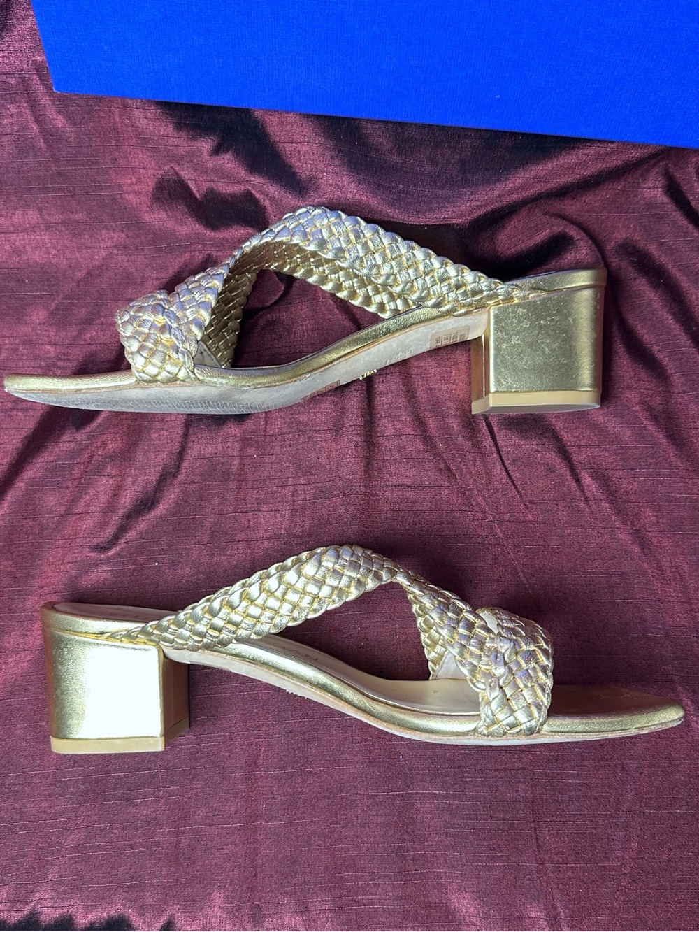 ✨ Gold Stuart Weitzman Rosie Braided Sandals Sz 10 ✨ - Picture 3 of 8